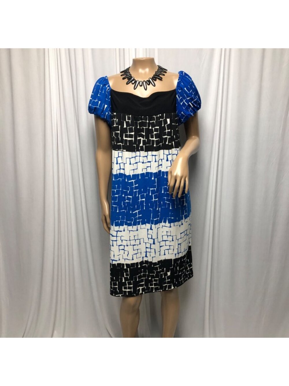 Tiana B Dress Womens Size Medium Geometric Statement Puff Sleeves Stretch Shift